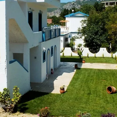 Akis Apartamento